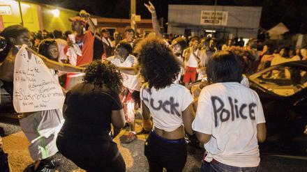Nach dem Tod eines Schwarzen durch die Polizei ist es zu schweren Protesten im US-Bundesstaat Louisiana gekommen. 