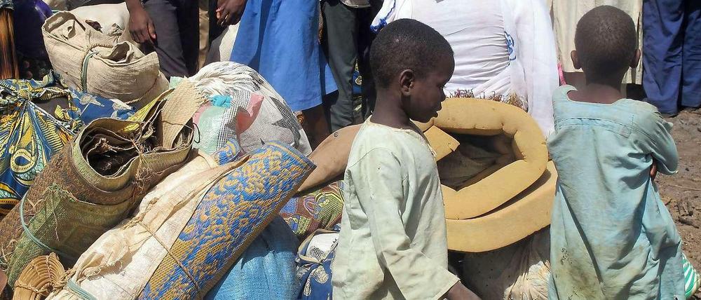 Der Kampf gegen den Hunger steht für Entwicklungsminister Gerd Müller (CSU) ganz oben auf seiner Prioritätenliste. Mehr Geld steht ihm dafür allerdings nicht zur Verfügung. Das Foto zeigt Kinder in einem Flüchtlingslager in der Zentralafrikanischen Republik. 