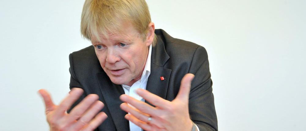 Reiner Hoffmann (62) ist seit Mai 2014 Vorsitzender des Deutschen Gewerkschaftsbundes.