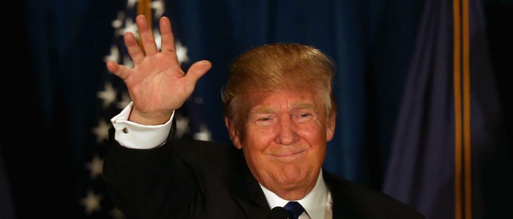 Der Milliardär Donald Trump hat bei der US-Vorwahl in New Hampshire bei den Republikanern gesiegt. 