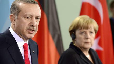 Verstimmung im deutsch-türkischen Verhältnis: Noch-Regierungschef Erdogan und Kanzlerin Merkel im Oktober 2012 in Berlin.