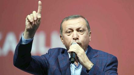 Türkeis Präsident Recep Tayyip Erdogan hat die "New York Times" angegriffen, weil sie die Übergriffe auf Medien in der Türkei kritisiert hatte.