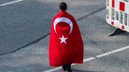Die EU hat die Aufhebung der Visumpflicht für türkische Staatsbürger empfohlen.