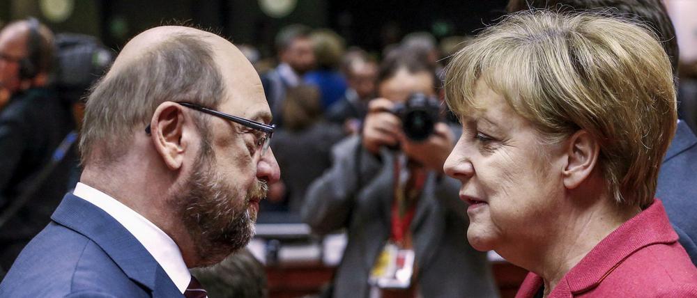 Gleich beliebt: Martin Schulz (SPD) und Kanzlerin Angela Merkel (CDU) 
