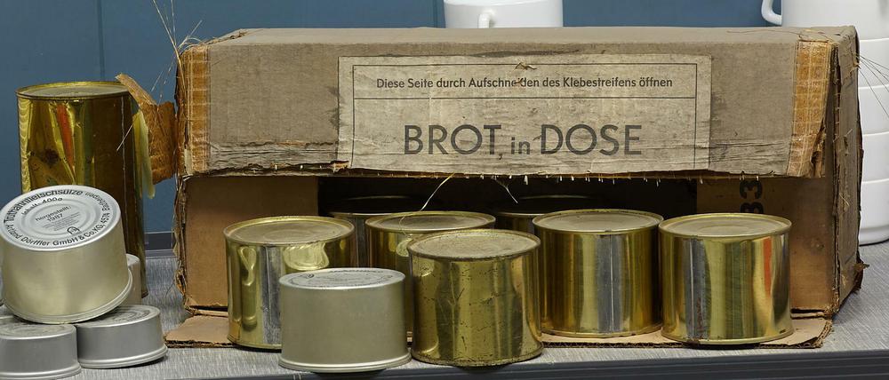 Notrationen von Lebensmitteln im Regierungsbunker beim Bad Neuenahr-Ahrweiler in Rheinland-Pfalz