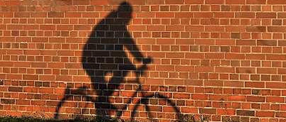 Gehweg, Radweg, Straße. Fahrradfahrer fahren nicht zwingend dort, wo sie sollen, weiß unser Kolumnist. 