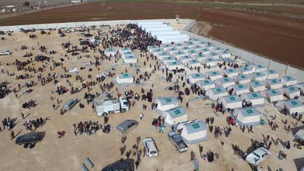 Zeltlager in der Türkei für syrische Flüchtlinge an der Grenze.