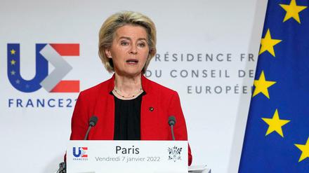 Sozialdemokraten, Grüne, Liberale und Linke im EU-Parlament kritisieren das Vorgehen von Kommissionschefin Ursula von der Leyen.