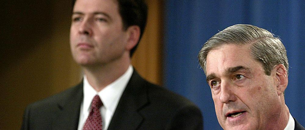 Alte Kumpel: Sonderermittler Robert S. Mueller (rechts) und James Comey, den Präsident Trump unter verdächtigen Umständen feuerte.