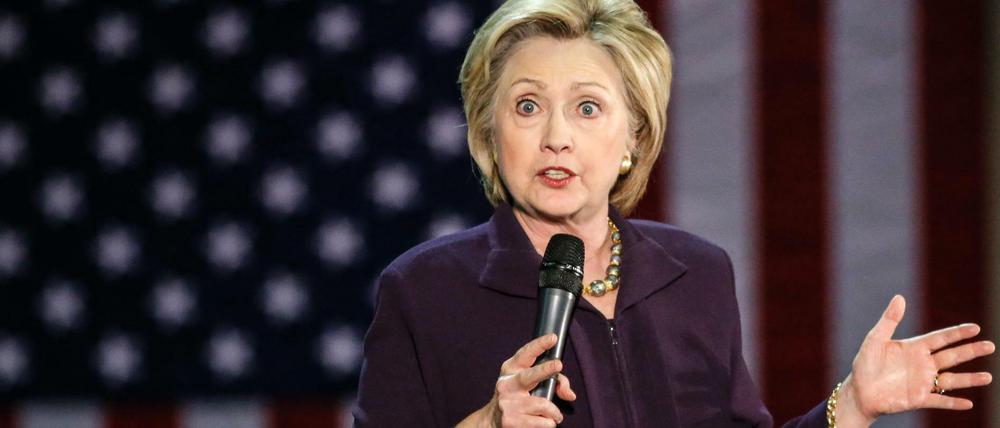 Die Email-Affäre erhöht den Druck auf Hillary Clinton.