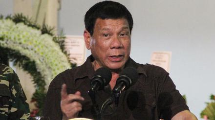 Fast 500 Drogenkriminelle sollen seit dem Amtsantritt von Duterte Ende Juni schon getötet worden sein. 
