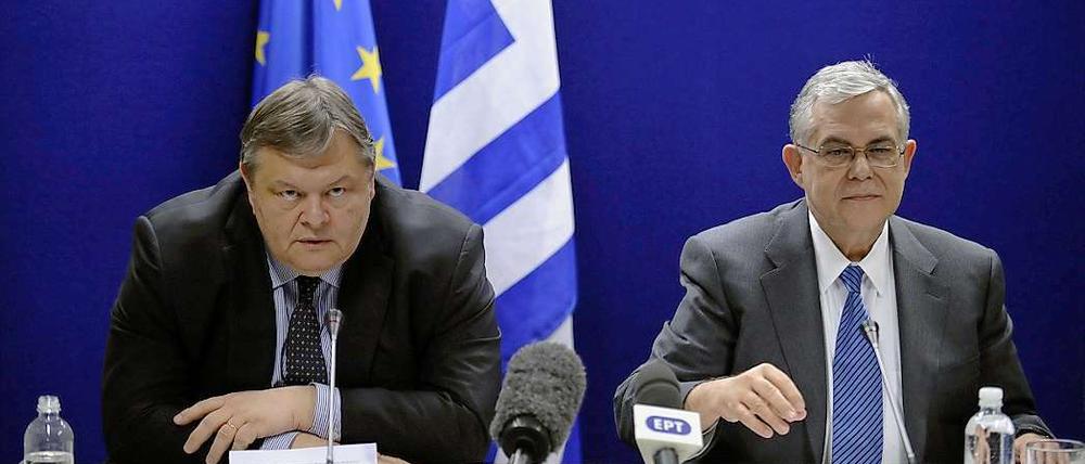 Der griechische Finanzminister Evangelos Venizelos und Interims-Ministerpräsident Lucas Papademos.