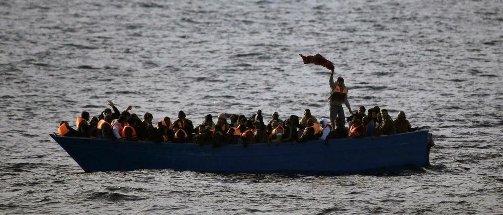 Flüchtlinge vor der libyschen Küste. 
