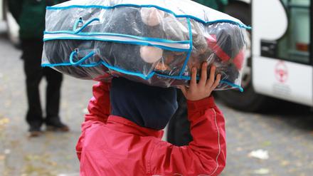 Der erste Bericht des Menschenrechtsinstituts dreht sich um das Thema "Flucht". Das Foto zeigt ein Flüchtlingskind in Thüringen.
