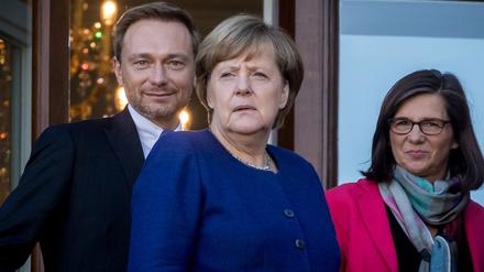 Blick nach vorn: Kanzlerin Merkel (CDU), FDP-Chef Lindner und die Grüne Göring-Eckardt
