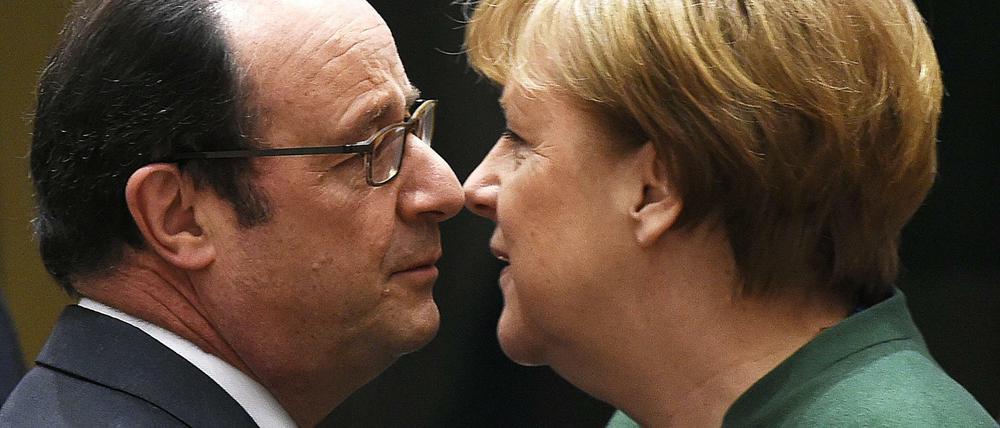Kanzlerin Merkel und Frankreichs Präsident Hollande beim Treffen der 27 EU-Staaten Anfang März in Brüssel.