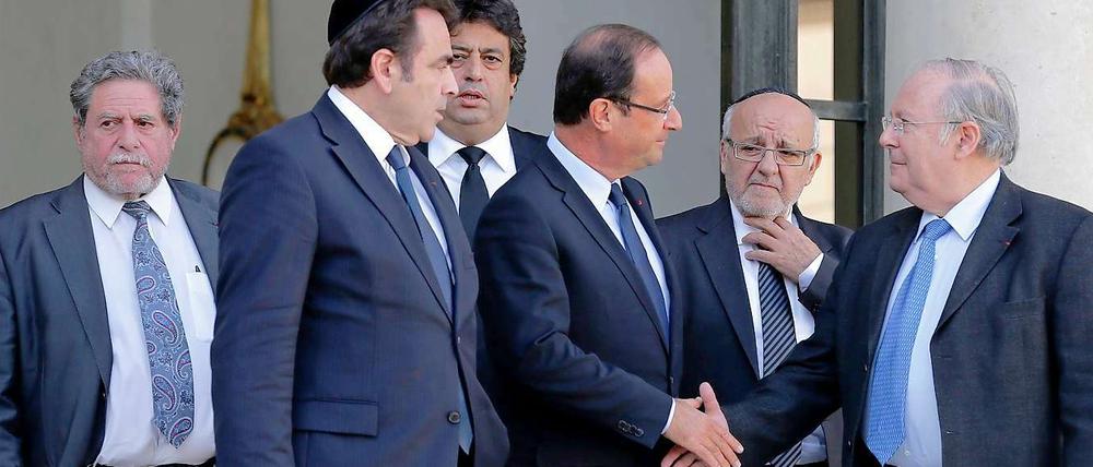Präsident Francois Hollande und Vertreter der französischen Juden.