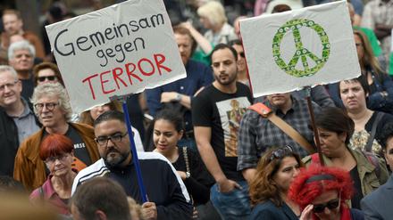 Köln, wo bist du? Am Friedensmarsch der Muslime beteiligten sich deutlich weniger Menschen als von den Veranstaltern erhofft.