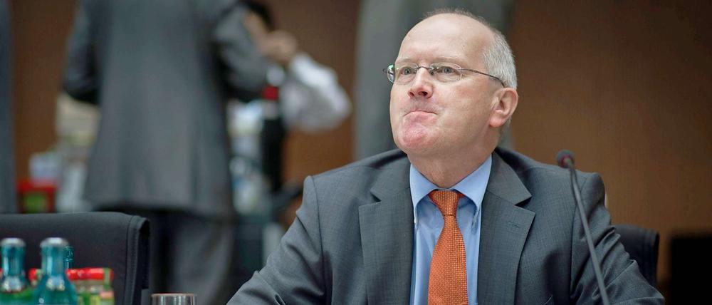 Klaus-Dieter Fritsche, Staatssekretär im Bundesinnenministerium, sagte am Donnerstag vor dem NSU-Untersuchungsausschuss aus - und sorgte für einen Eklat.