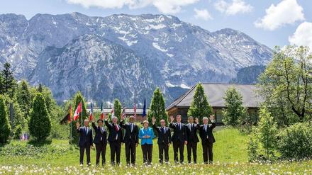 Die Teilnehmer des G-7-Gipfels im Schloss Elmau um Kanzlerin Angela Merkel. 