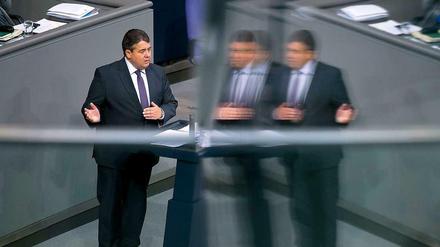 Bundeswirtschaftsminister Sigmar Gabriel am Donnerstag im Bundestag.