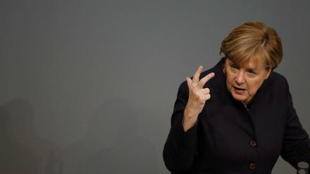 Kanzlerin Angela Merkel (CDU) im Bundestag