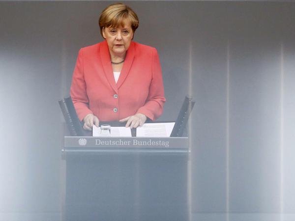 Angela Merkel gab eine Regierungserklärung im Bundestag ab.