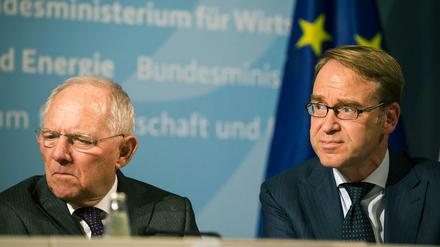 Finanzminister Wolfgang Schäuble (links) und Bundesbankpräsident Jens Weidmann am Freitag in Berlin.