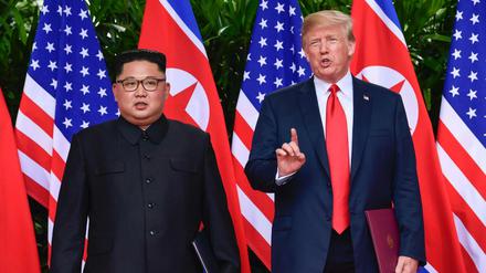 U.S. Präsident Donald Trump mit Nordkoreas Machthaber Kim Jong Un beim Gipfeltreffen in Singapur. 