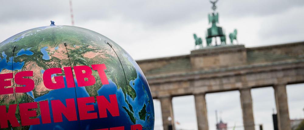 Harald Martenstein glaubt nicht, dass das deutsche Klimapaket viel zur Klimarettung beitragen wird. 