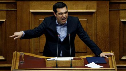 Ministerpräsident Alexis Tsipras warb im Parlament für sein Sparprogramm.