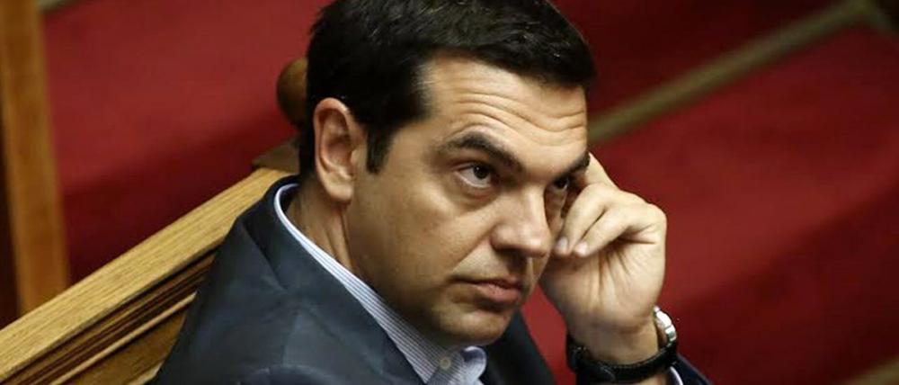 Alexis Tsipras nach einer langen Nacht im Parlament.