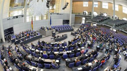 Im Visiert ausländischer Regierungshacker: der Deutsche Bundestag. Welche Abgeordneten betroffen sind, blieb am Freitag offen.