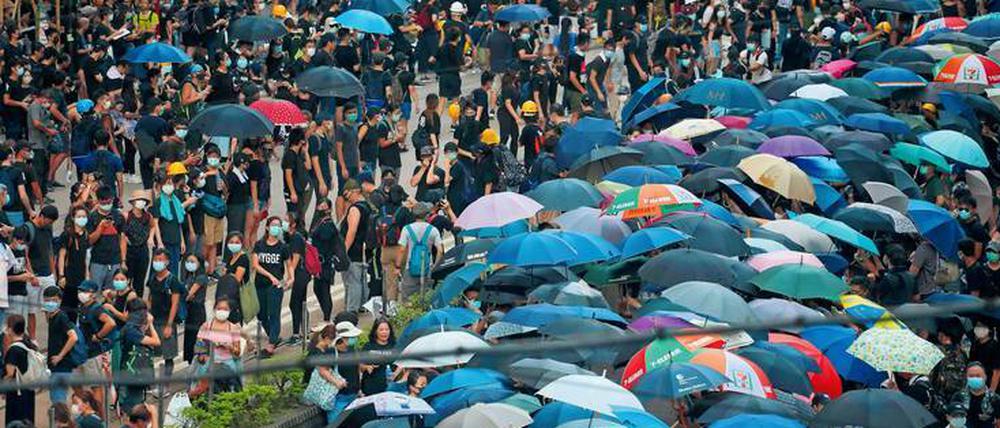 Auch am Sonntag gingen in Hongkong wieder Tausende auf die Straße