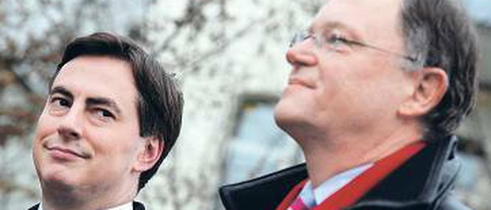 Einer wird regieren. SPD-Spitzenkandidat Stephan Weil (r.), Oberbürgermeister von Hannover, und Ministerpräsident David McAllister (CDU), der Titelverteidiger. 