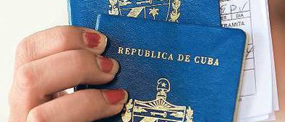 Abflug. Kubaner mit Reisepass dürfen künftig ohne Sondergenehmigung reisen. Foto: dpa