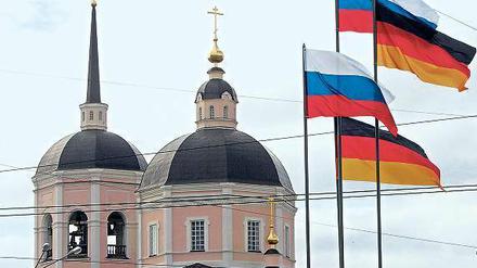 Deutschland und Russland vereinbarten noch unter Kanzler Schröder und Präsident Putin einen Austausch der Zivilgesellschaften. 