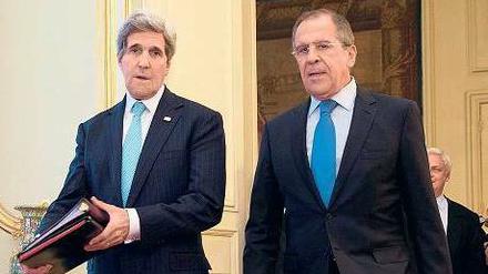 Diplomatische Mission. John Kerry und Sergej Lawrow in Paris. 
