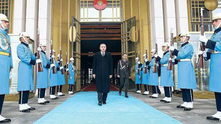 Der türkische Präsident Erdogan will nicht repräsentieren, sondern regieren. Das gefällt auch vielen seiner Anhänger nicht.