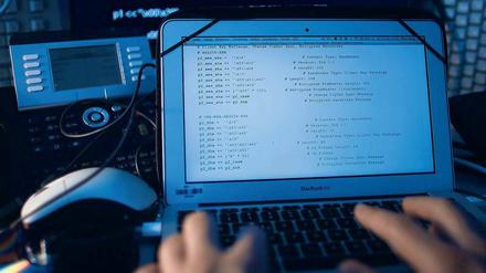 Angriff übers Internet: Russland setzt offenbar verstärkt Hacker auf deutsche Firmen an. 