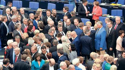 Schwer berechenbar: Manche fürchten, dass der Bundestag durch das aktuelle Wahlrecht 700 Abgeordnete bekommen könnte – oder noch mehr. 