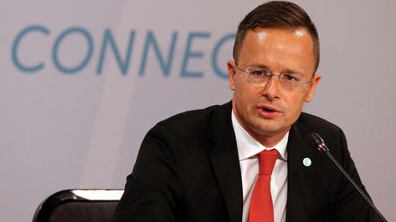 Ungarns Außenminister Péter Szijjártó ist der Ansicht, dass die EU-Außengrenzen immer noch nicht richtig geschützt werden. 