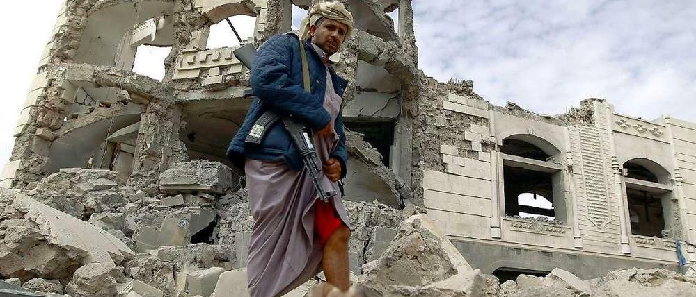 Ein Angehöriger der Huthi-Milizen in Jemen.