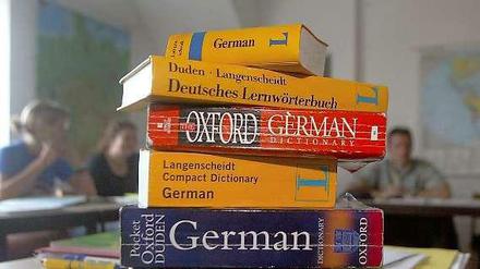 Deutsch lernen. Der Sprachvorschlag der CSU sorgt für Kopfschütteln.