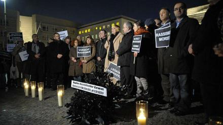 13.11.2011: Mahnwache für die von Rechradikalen ermordeten türkischen und griechischen Geschäftsleute am Brandenburger Tor.
