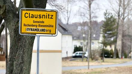 Am Ortseingang von Clausnitz (Sachsen) befindet sich die Flüchtlingsunterkunft.
