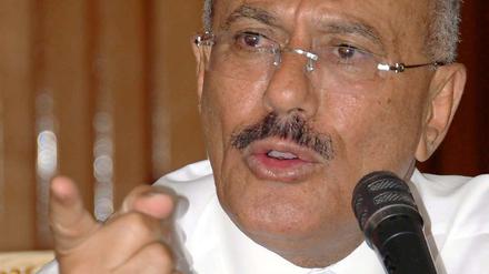 Jemens Präsident Ali Abdullah Saleh hat sein Land verlassen.