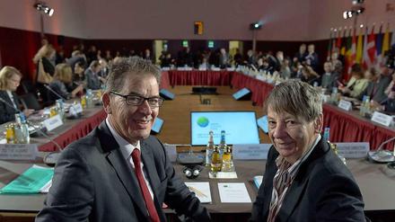 Bundesentwicklungsminister Gerd Müller und Bundesumweltministerin Barbara Hendricks eröffneten am Donnerstag die Klimakonferenz in Berlin. 