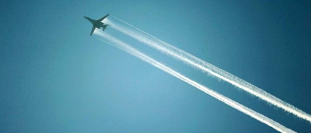 Angriff: Ein Flugzeug der internationalen Allianz über der nordsyrischen Stadt Kobane.