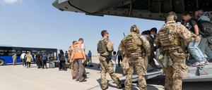 Evakuierung Schutzbedürftiger aus Afghanistan durch die Bundeswehr (Archivbild vom 26. August 2021)